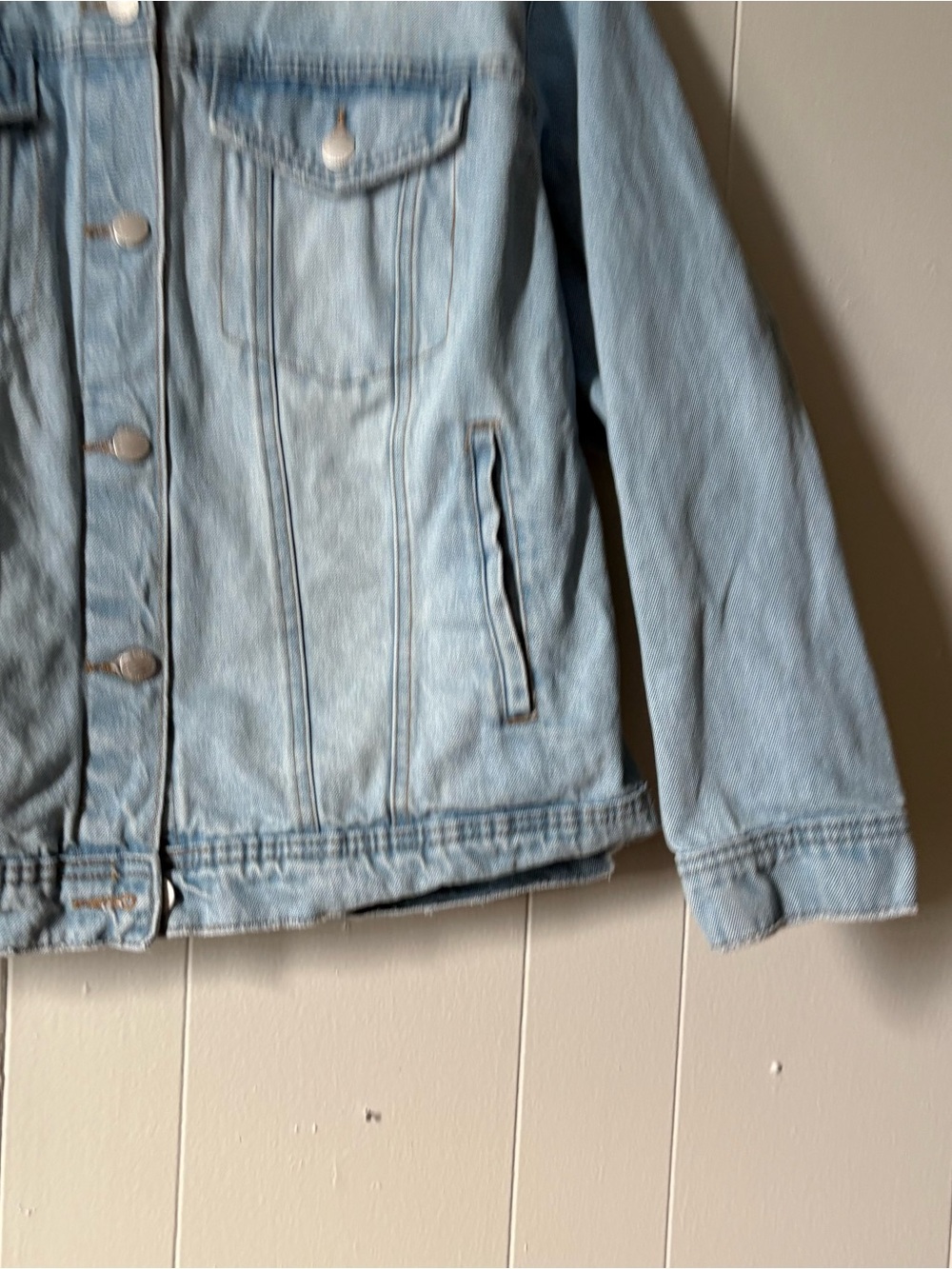 Universal Thread Upcycled Butterfly Patch Jean Jacket - Picture 4 of 11
